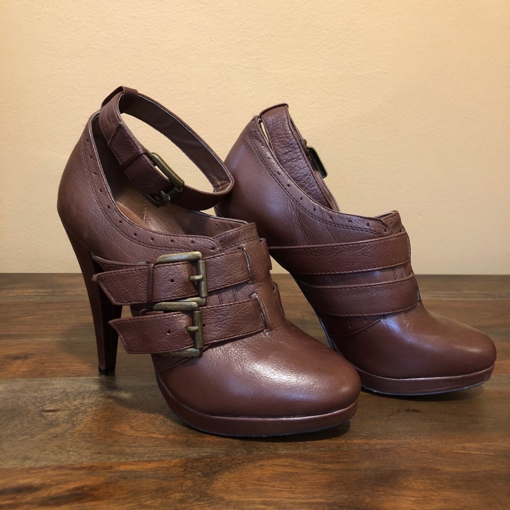 Ankle booties